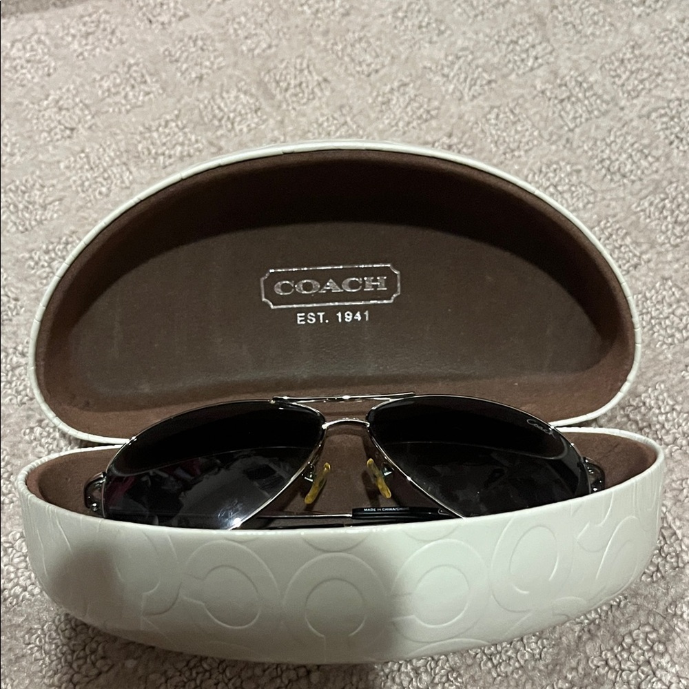 Coach Juliana Silver Aviator Sunglasses with White Case